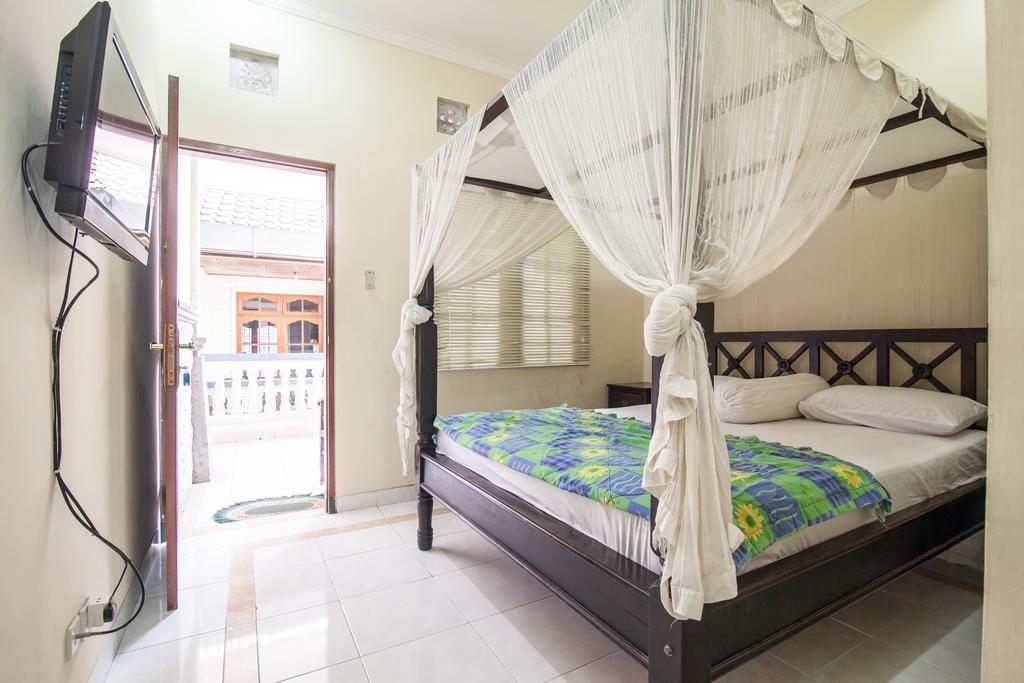 סמיניאק Lori Beach Inn חדר תמונה